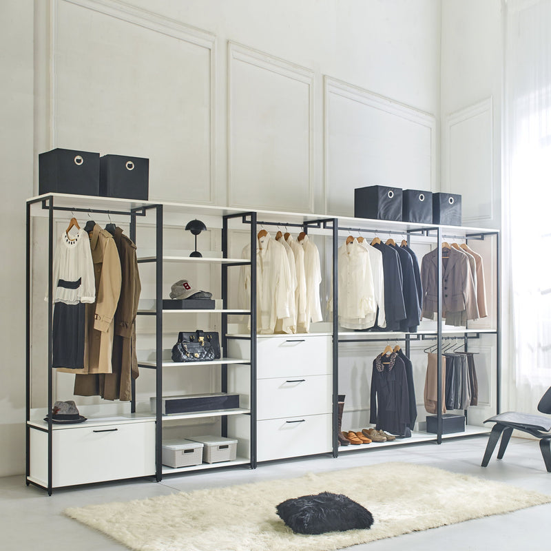 Fiona - Walk In Closet With Shelves
