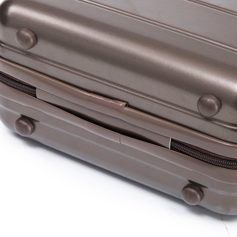 Spinner Luggage Set With Combination Lock