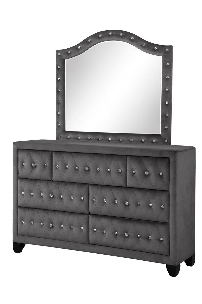 King 5 Piece Bedroom Set Made - Gray