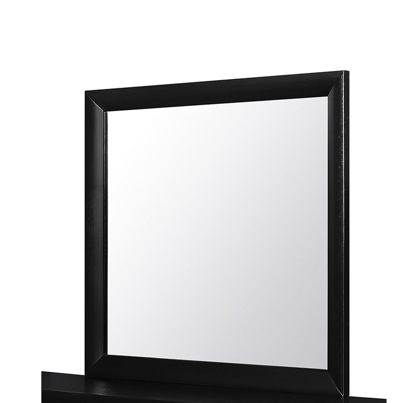 Lucille - Mirror Large Scale Design