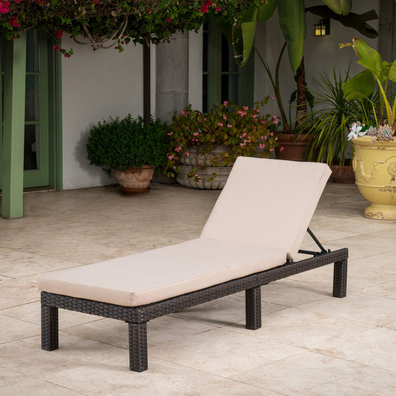 Puerta - Chaise Lounge Frame Cushion Outdoor Wicker Iron - Beige / Dark Brown