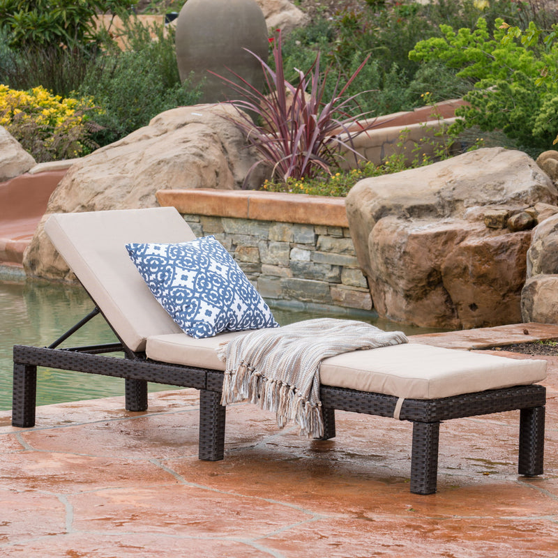 Puerta - Chaise Lounge Frame Cushion Outdoor Wicker Iron - Beige / Dark Brown