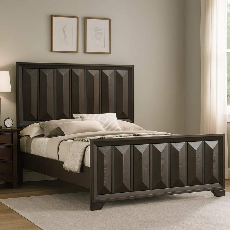 3 Piece Bedroom Set With Faceted Panels Bed And 2 Nightstands